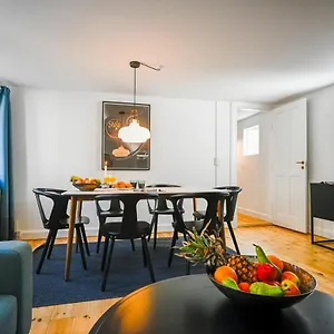Apartment Sanders Central - Dreamy Three-bedroom In The Middle Of It All, Copenhagen