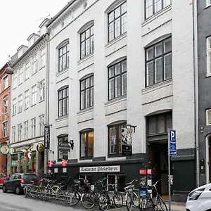 Apartment Sanders Arrow - Chic Three-bedroom In The Middle Of, Copenhagen